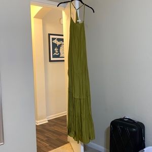 Gorgeous Olive Green Maxi dress! Size S NWT